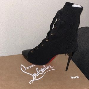 Christian Louboutin sz 37.5 US7